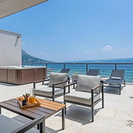 New Seaview Calma With Jacuzzi, Media Villa Duce