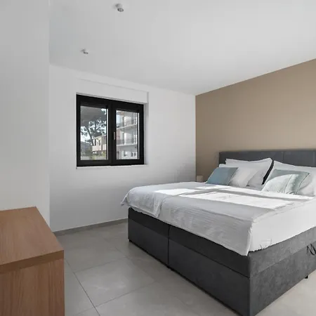 Seaview Calma With Jacuzzi, Media וילה