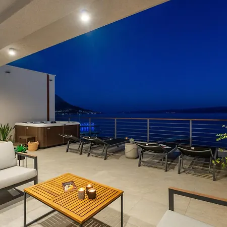 Villa New Seaview Calma With Jacuzzi, Media