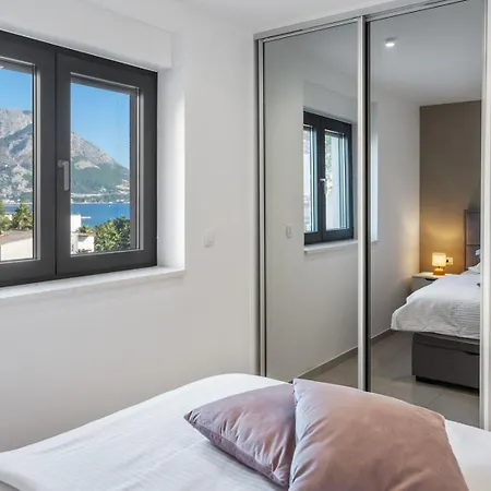 וילה Seaview Calma With Jacuzzi, Media *