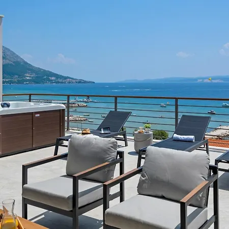 New Seaview Calma With Jacuzzi, Media Duce