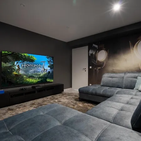 Seaview Calma With Jacuzzi, Media