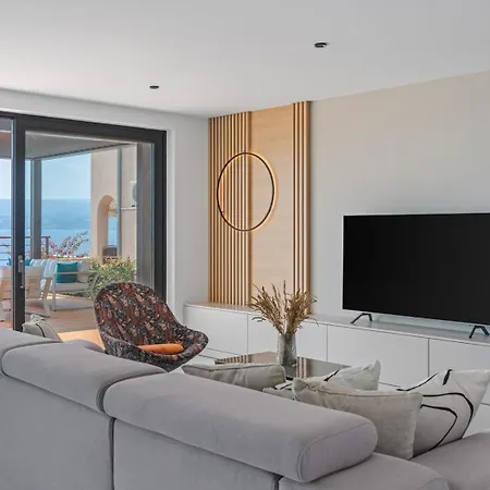 Seaview Calma With Jacuzzi, Media וילה