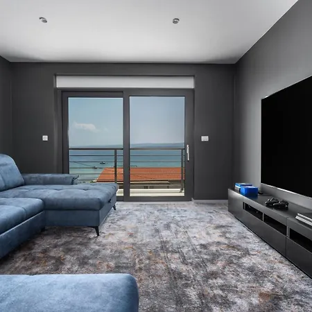 Seaview Calma With Jacuzzi, Media וילה