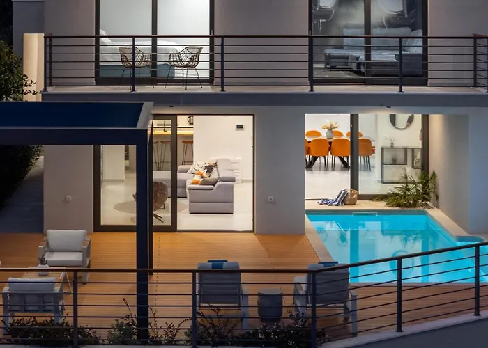 Villa Seaview Calma With Jacuzzi, Media