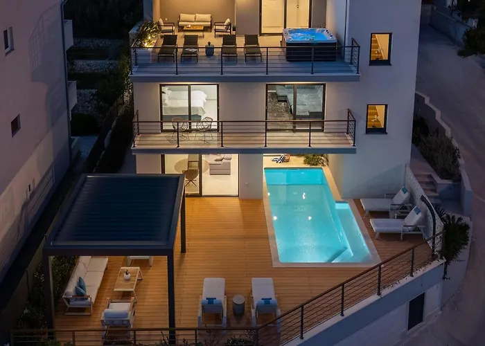 Villa Seaview Calma With Jacuzzi, Media Duće