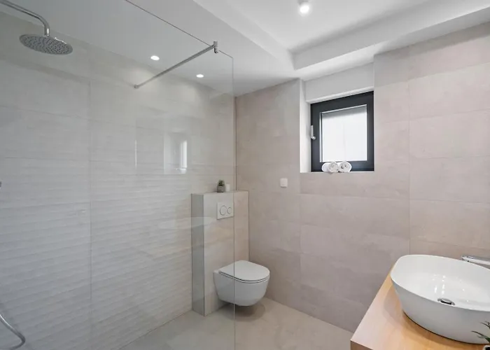 Seaview Calma With Jacuzzi, Media Villa Duće