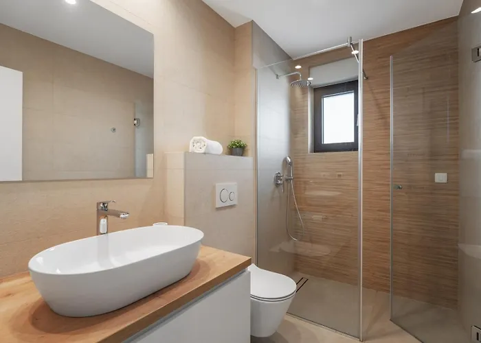 Seaview Calma With Jacuzzi, Media * Duće