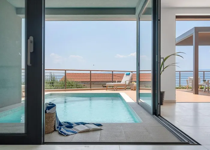 Villa Seaview Calma With Jacuzzi, Media Duće