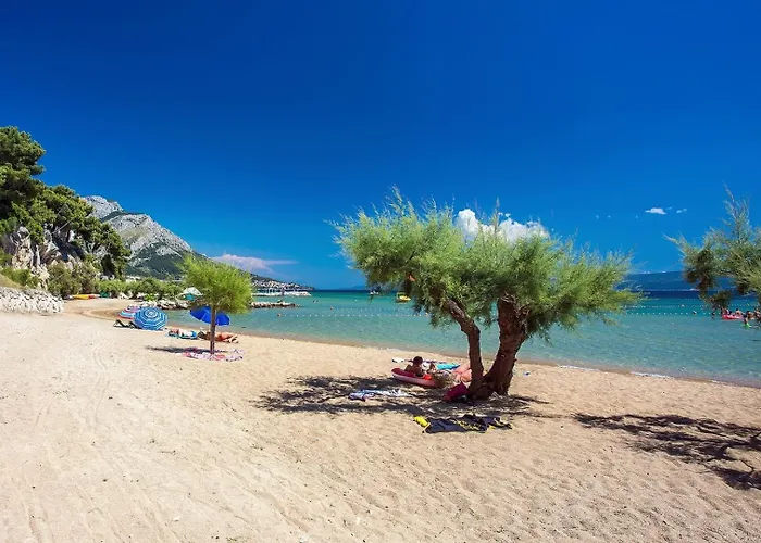 Seaview Calma With Jacuzzi, Media Villa *