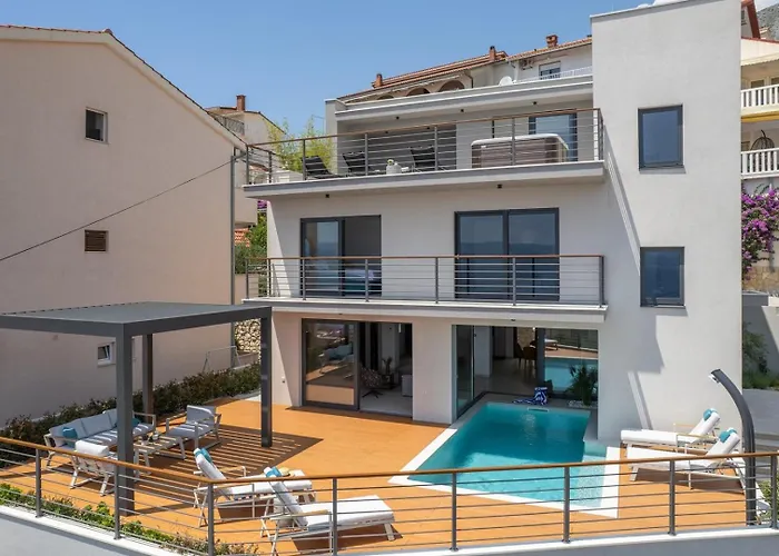 Seaview Calma With Jacuzzi, Media Villa Duće